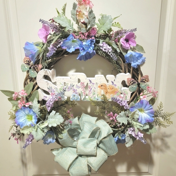 Hand Crafted Other - Spring Willow Vine Wreath Lavenders soft Greens Pinks